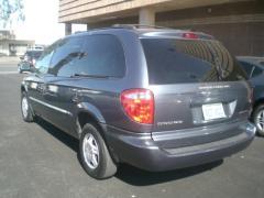 Dodge Grand Caravan 2002 photo 3