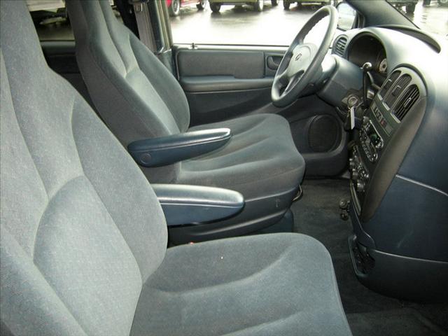 Dodge Grand Caravan 2002 photo 1