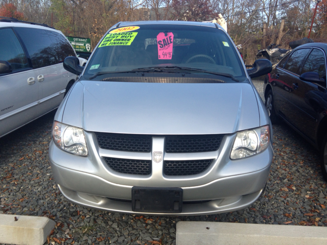 Dodge Grand Caravan 2002 photo 2