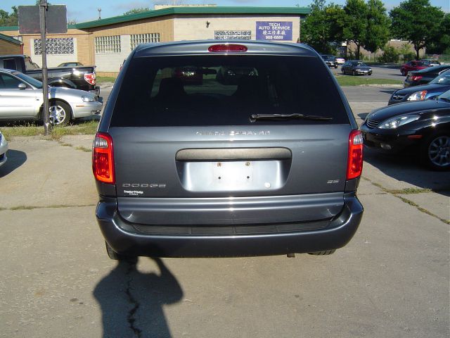 Dodge Grand Caravan 2002 photo 1