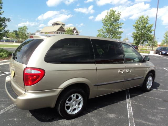 Dodge Grand Caravan 2002 photo 2