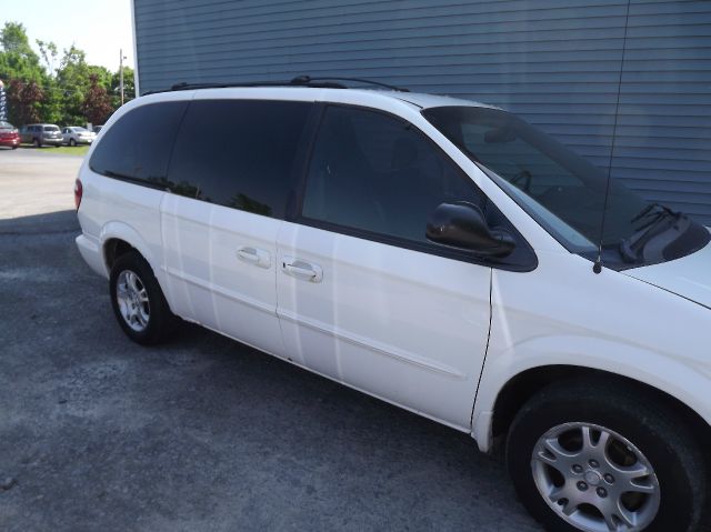 Dodge Grand Caravan 2002 photo 1