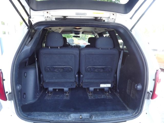 Dodge Grand Caravan 2002 photo 10