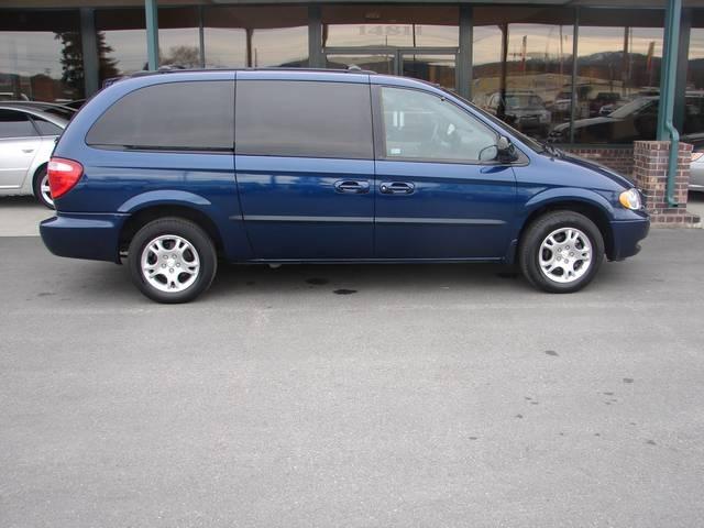 Dodge Grand Caravan 2002 photo 3