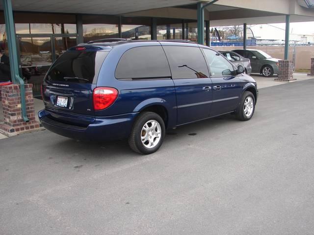 Dodge Grand Caravan 2002 photo 4