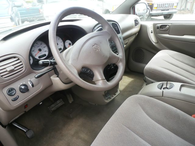 Dodge Grand Caravan 2002 photo 3