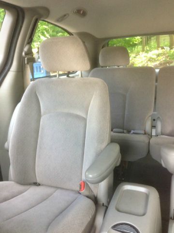 Dodge Grand Caravan 2002 photo 1