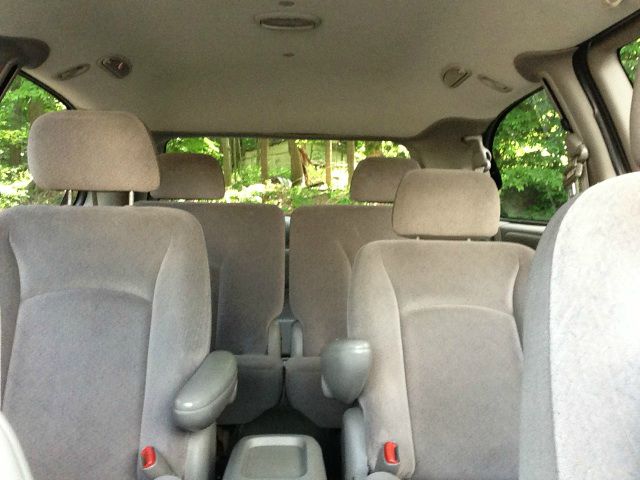 Dodge Grand Caravan 2002 photo 3