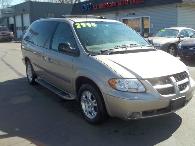 Dodge Grand Caravan 2002 photo 1