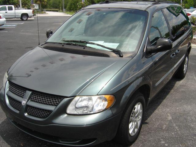 Dodge Grand Caravan 2002 photo 1