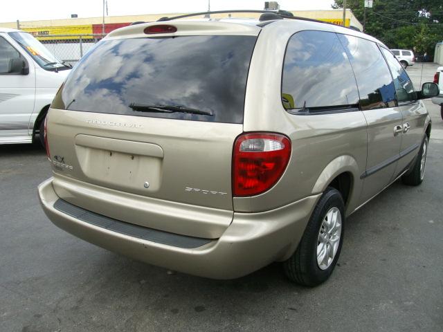 Dodge Grand Caravan 2002 photo 3