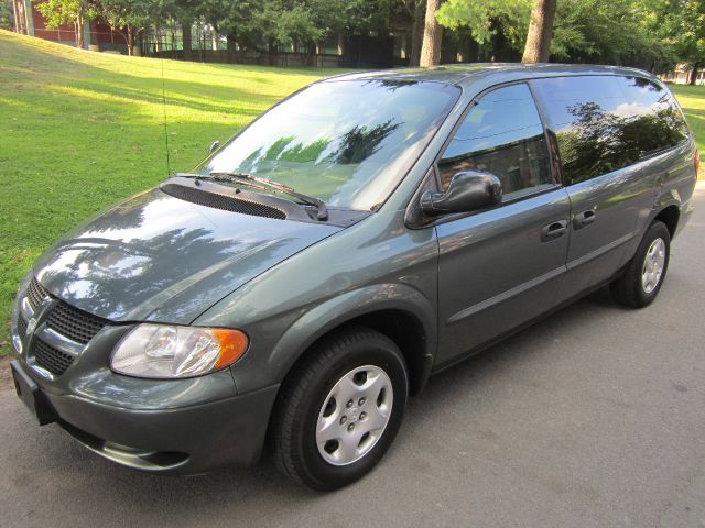 Dodge Grand Caravan 2002 photo 2