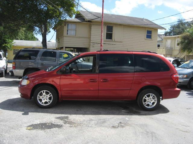 Dodge Grand Caravan 2002 photo 1