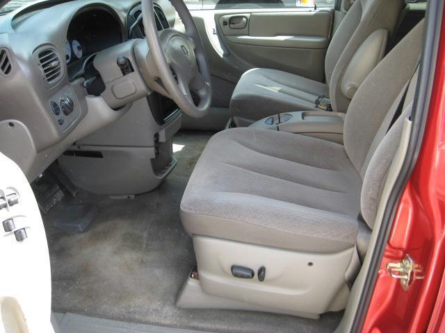 Dodge Grand Caravan 2002 photo 4