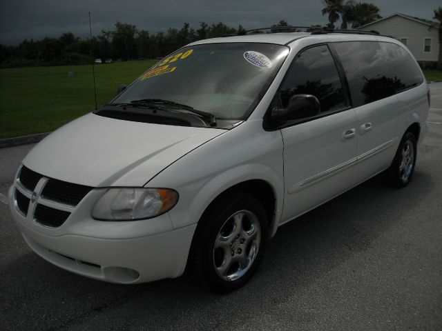 Dodge Grand Caravan 2002 photo 3