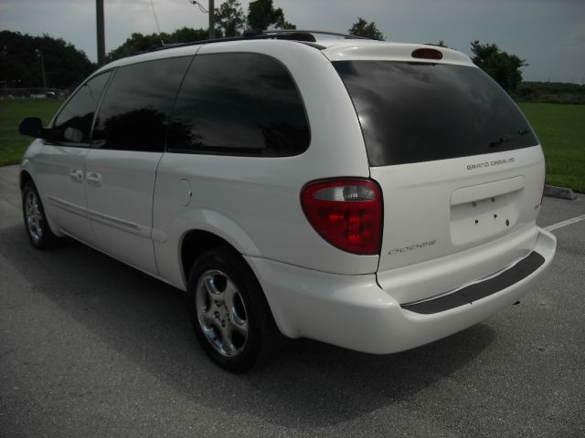 Dodge Grand Caravan 2002 photo 4