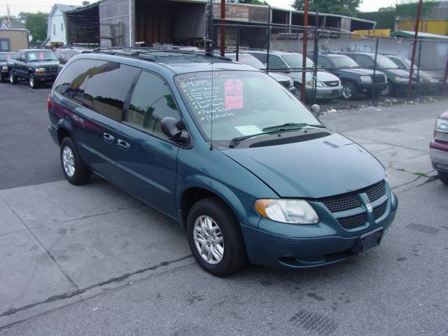 Dodge Grand Caravan 2002 photo 1