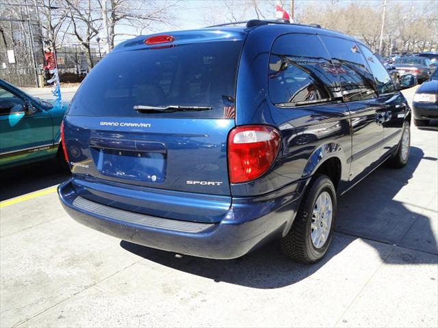 Dodge Grand Caravan 2002 photo 2