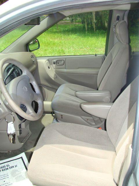 Dodge Grand Caravan 2002 photo 4