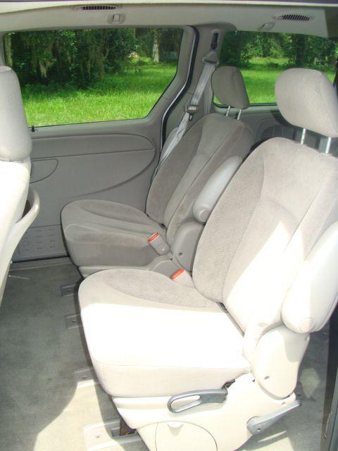 Dodge Grand Caravan 2002 photo 5