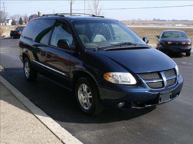 Dodge Grand Caravan 2002 photo 3