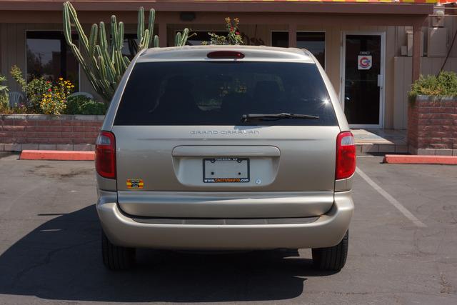 Dodge Grand Caravan 2002 photo 1