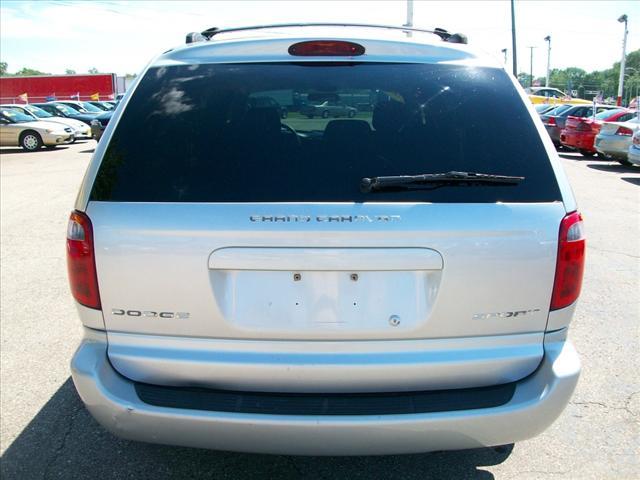 Dodge Grand Caravan 2002 photo 2