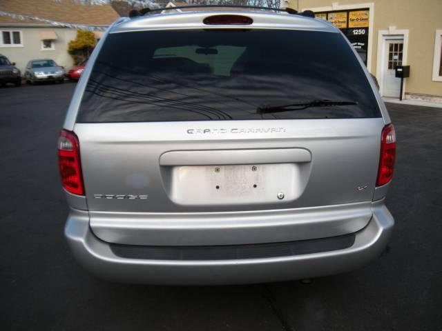 Dodge Grand Caravan 2002 photo 2