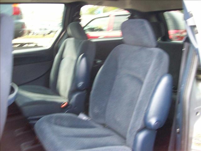 Dodge Grand Caravan 2002 photo 3