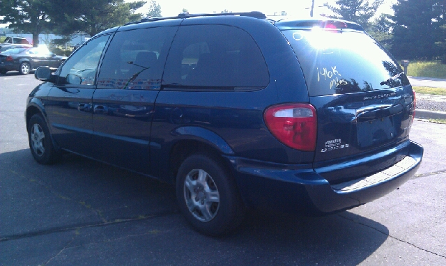 Dodge Grand Caravan 2002 photo 2