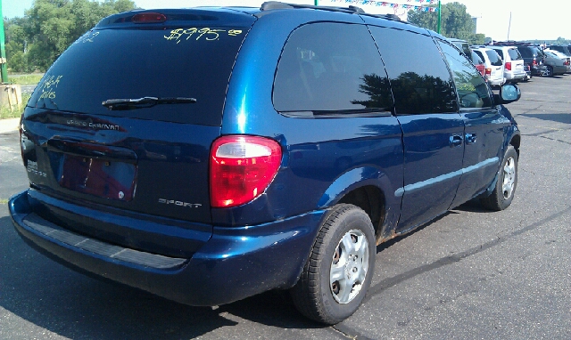 Dodge Grand Caravan 2002 photo 4