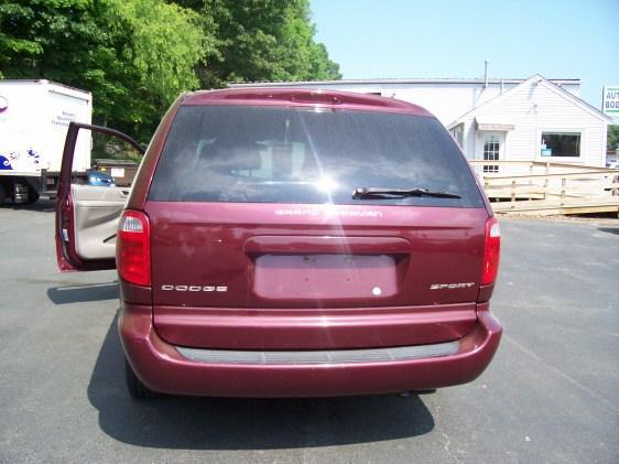 Dodge Grand Caravan 2002 photo 2