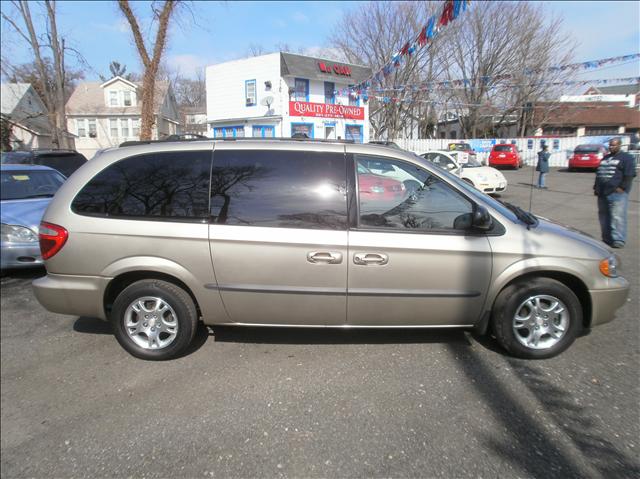 Dodge Grand Caravan 2002 photo 1