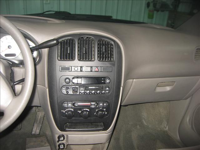 Dodge Grand Caravan 2002 photo 4