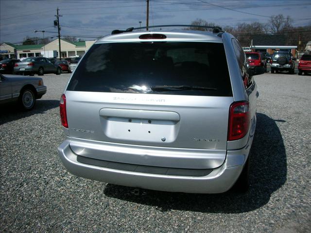 Dodge Grand Caravan 2002 photo 2