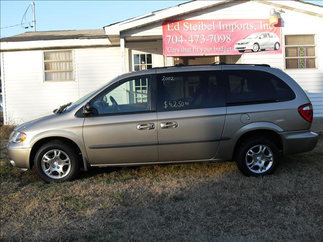 Dodge Grand Caravan 2002 photo 1