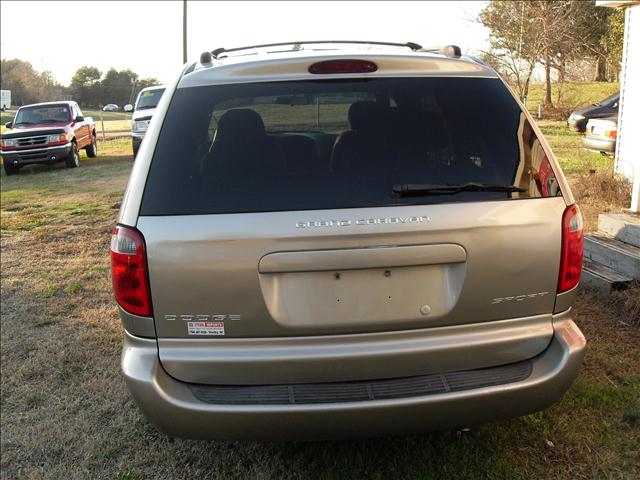 Dodge Grand Caravan 2002 photo 2