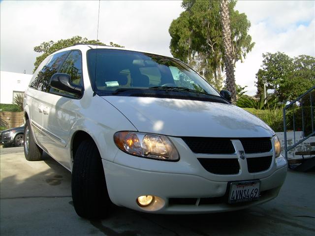 Dodge Grand Caravan 2002 photo 1