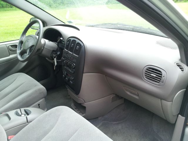 Dodge Grand Caravan 2002 photo 9