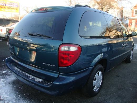 Dodge Grand Caravan 2002 photo 3