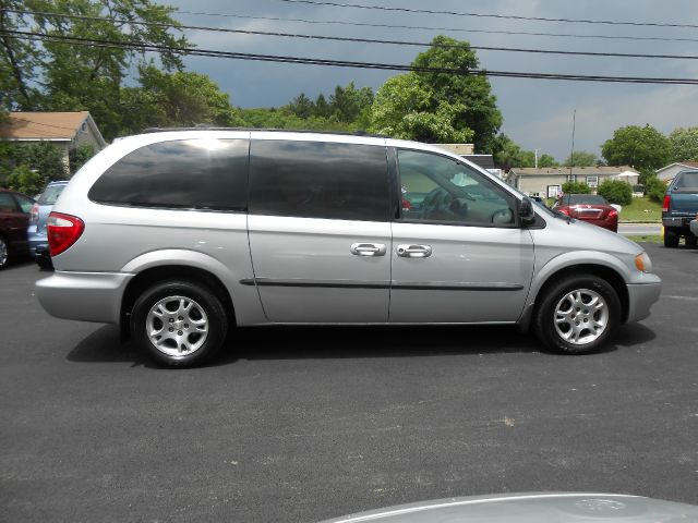 Dodge Grand Caravan 2002 photo 1