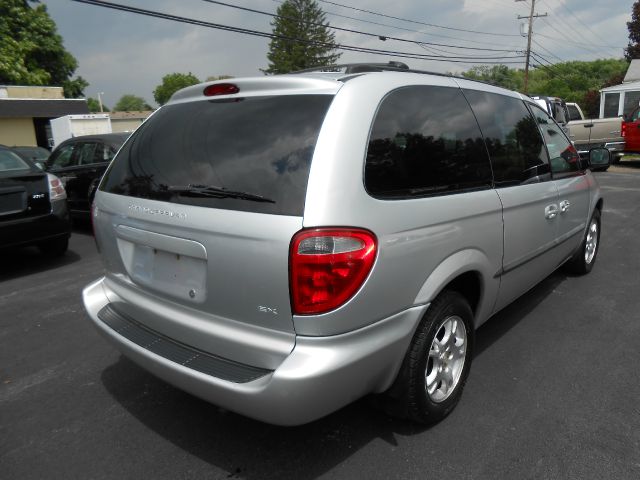 Dodge Grand Caravan 2002 photo 2