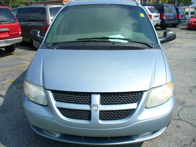 Dodge Grand Caravan 2002 photo 1