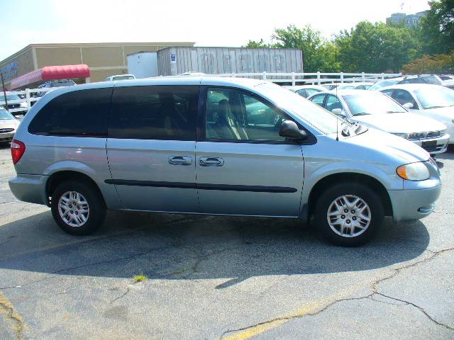 Dodge Grand Caravan 2002 photo 3