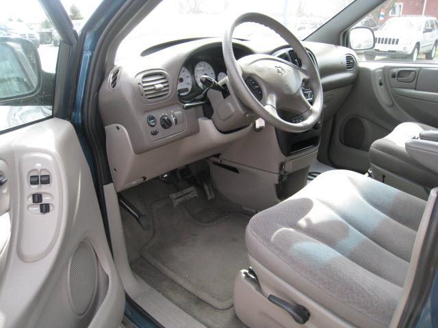 Dodge Grand Caravan 2002 photo 4