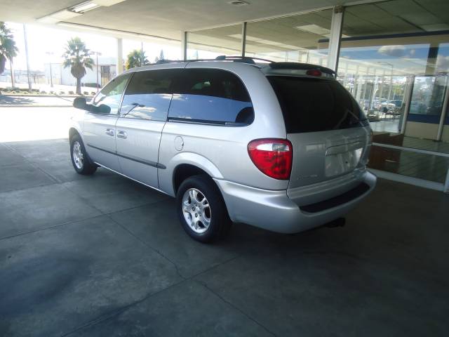 Dodge Grand Caravan 2002 photo 2