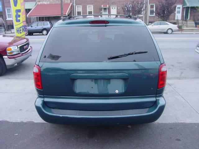 Dodge Grand Caravan 2002 photo 3