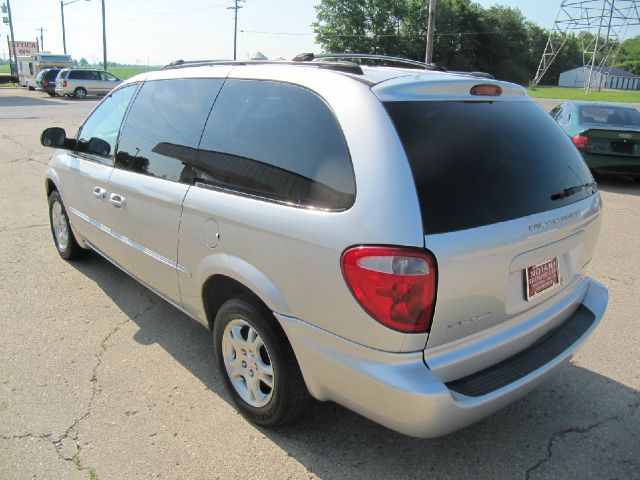 Dodge Grand Caravan 2002 photo 1