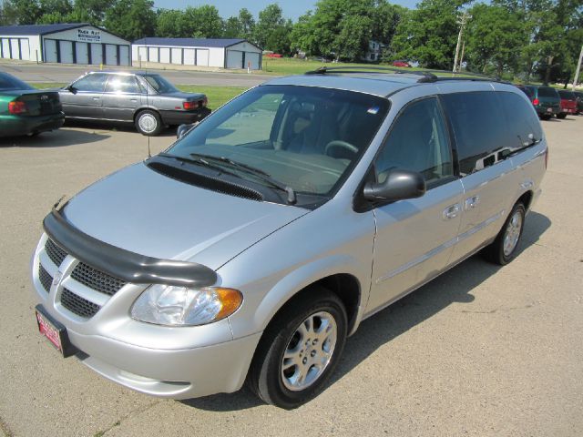 Dodge Grand Caravan 2002 photo 2