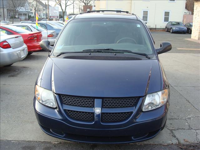 Dodge Grand Caravan 2002 photo 1